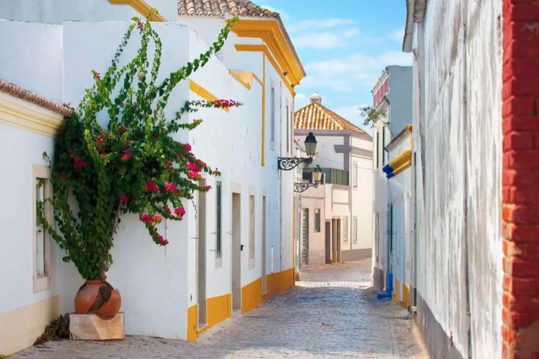 Blife Faro City Life Private Rooms 外观 照片
